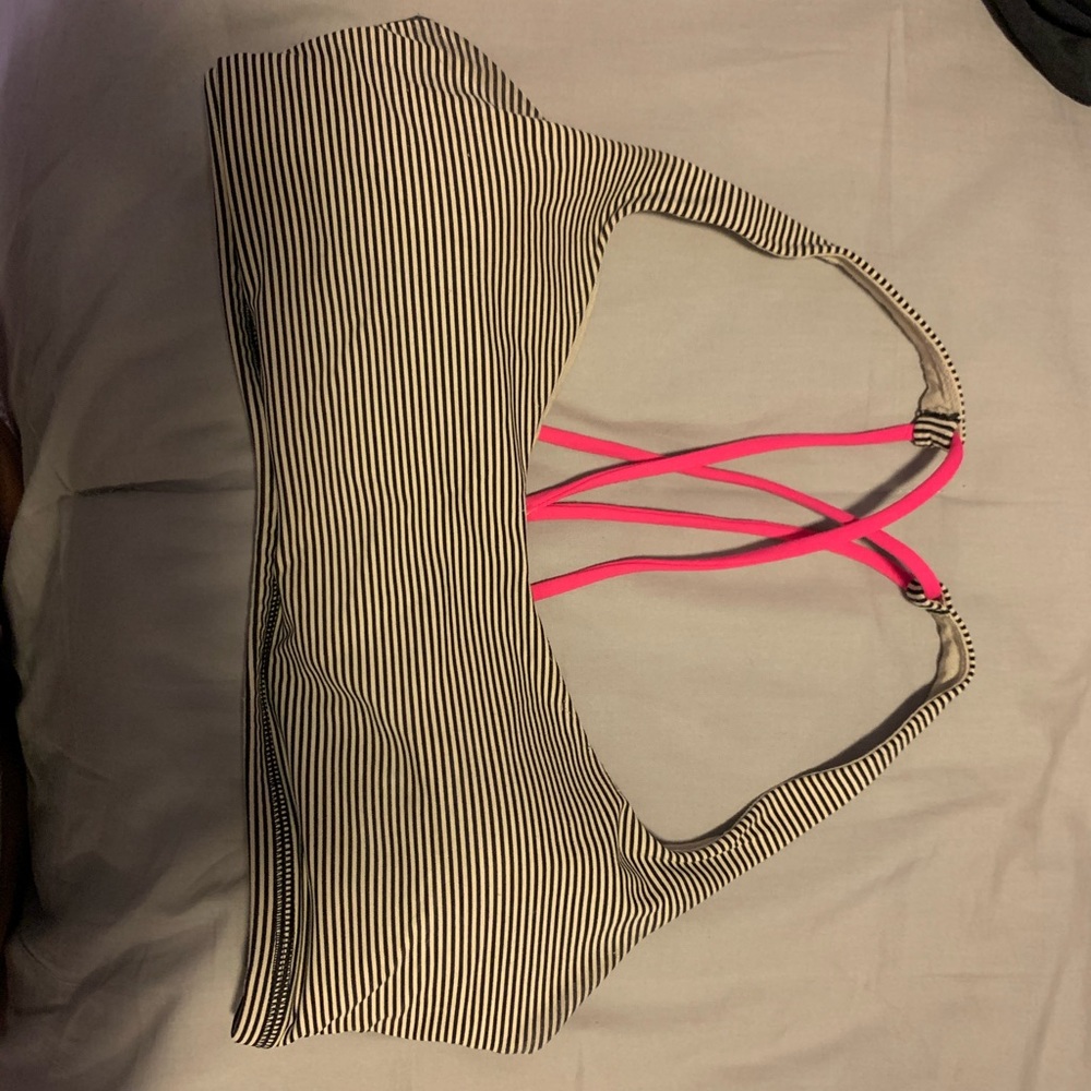 LULULEMON BRA